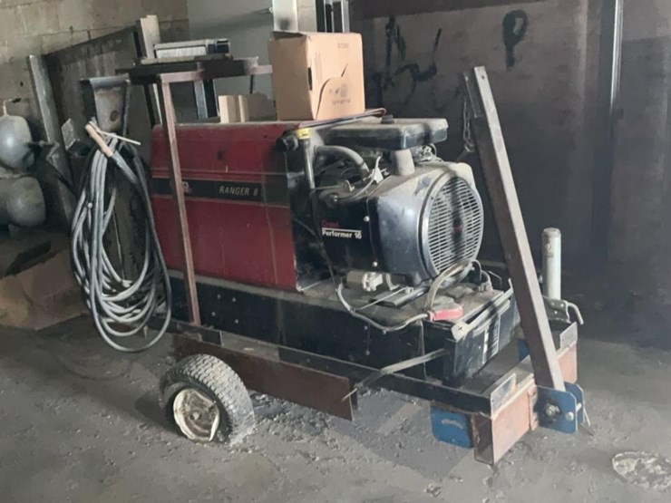 #113-•-lincoln-electric-ranger-8-welder-image-2