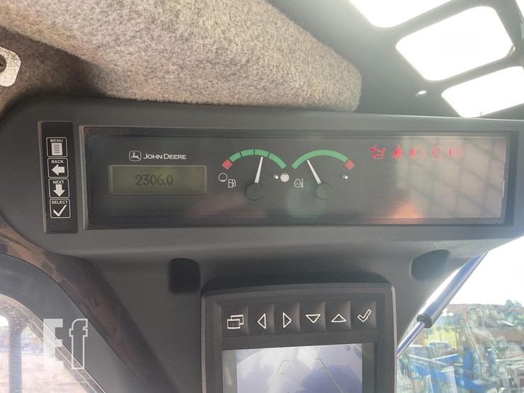 2021-deere-333g-image-17