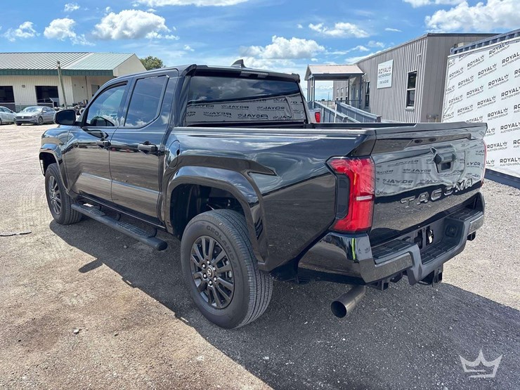 2025-toyota-tacoma-image-4