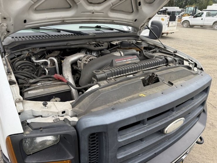 2006-ford-f350-xl-image-19