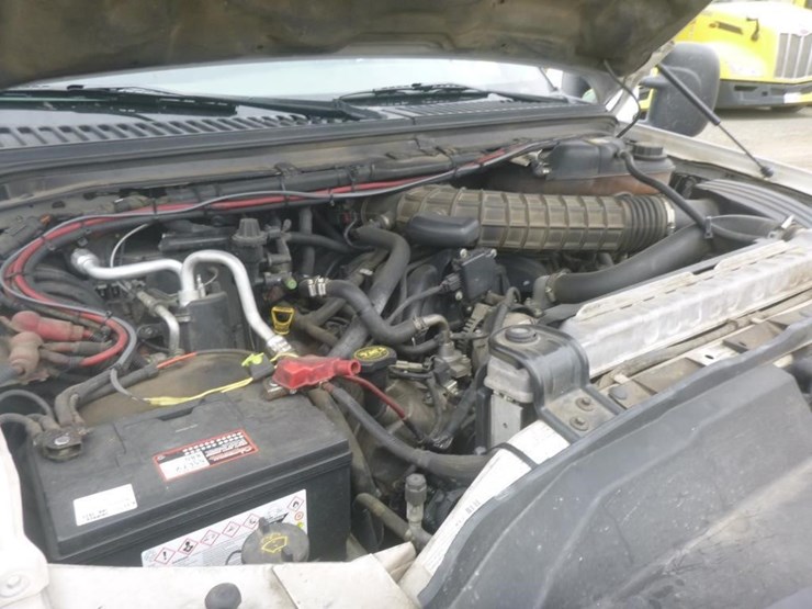 2005-ford-f450-image-16