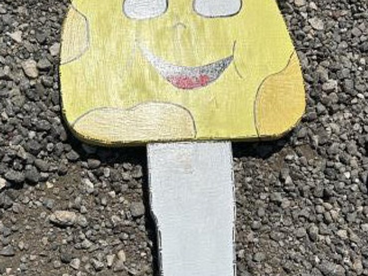 #75-•-custom-wood-art---yellow-mushroom-w/-bumblebee-image-2