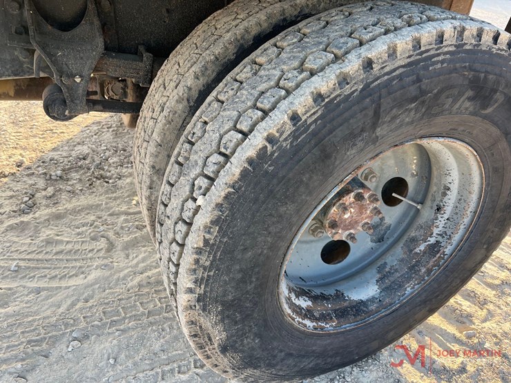 2008-international-durastar-4200-image-8