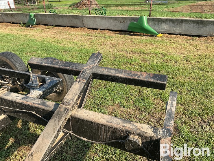 john-deere-630f-image-12