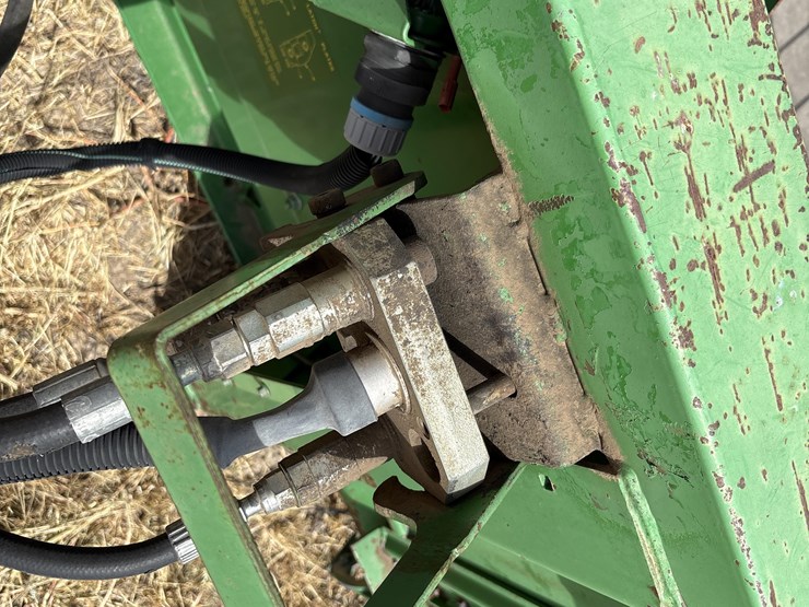 2000-john-deere-914p-image-9