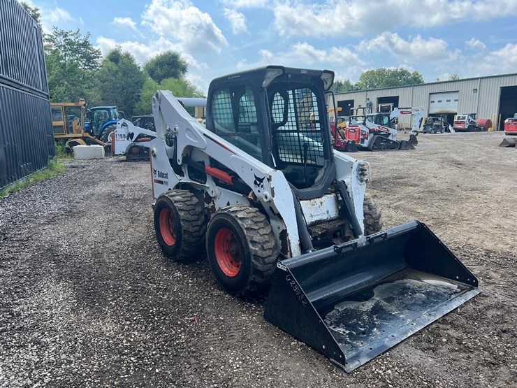 2011-bobcat-s750-image-8