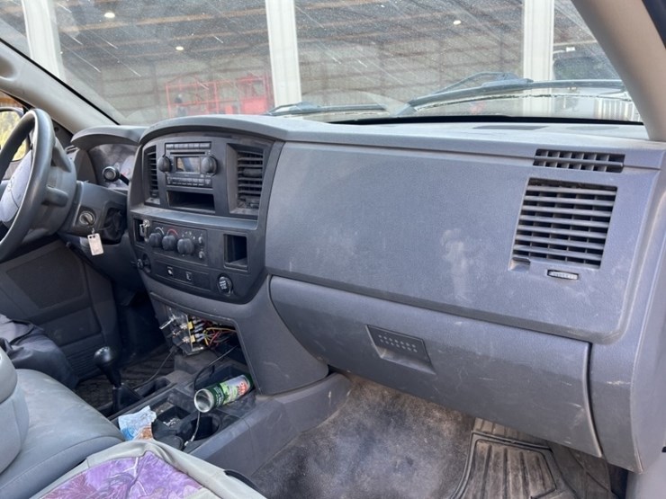 2009-dodge-ram-2500-image-18
