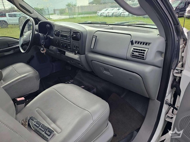 2006-ford-f350-image-29
