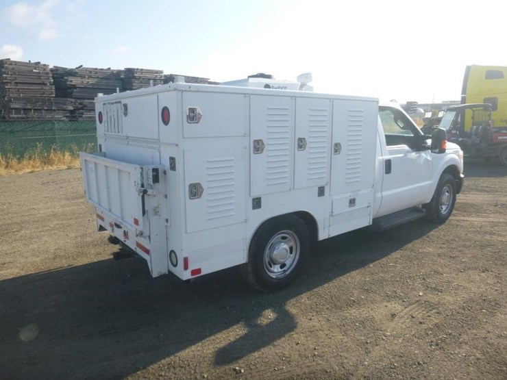 2015-ford-f350-image-3