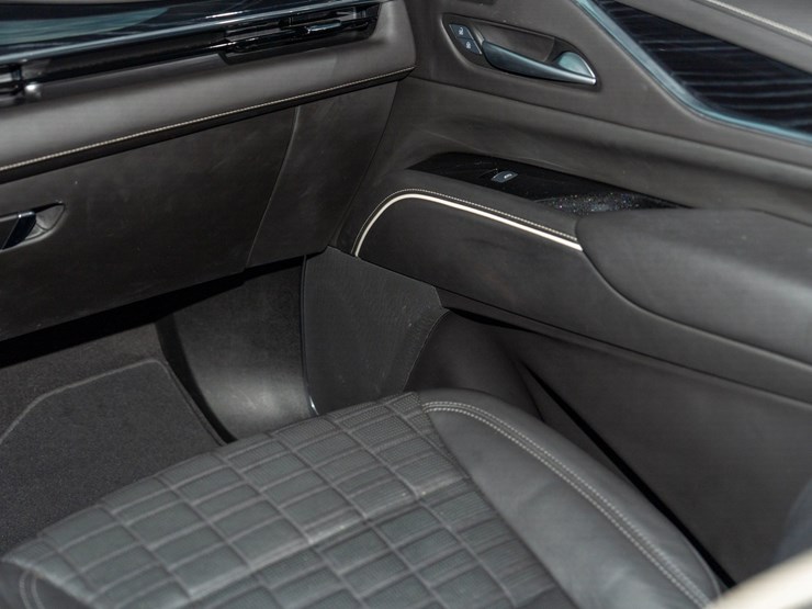 2024-cadillac-escalade-esv-image-56