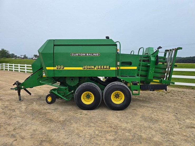 john-deere-100-image-2