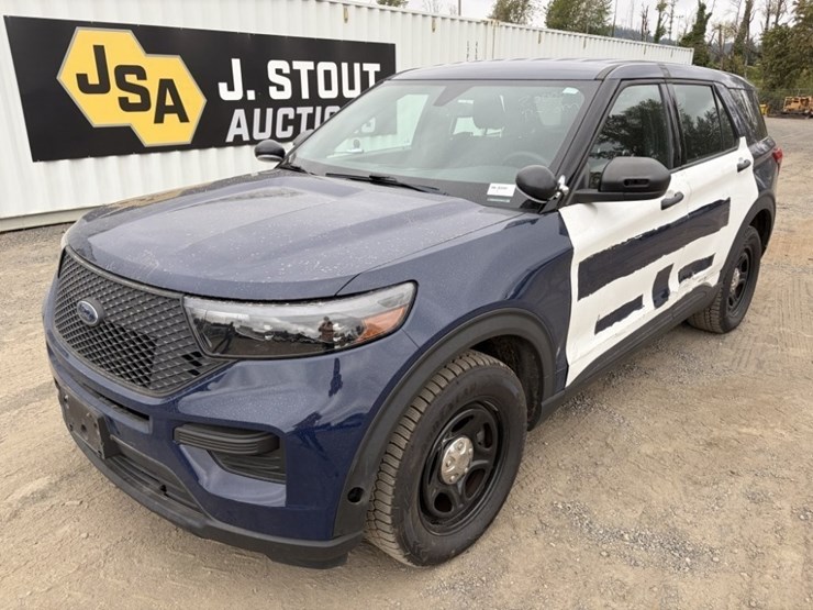 2020-ford-explorer-image-1