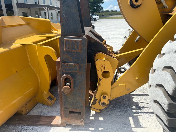 2015-caterpillar-924k-image-9