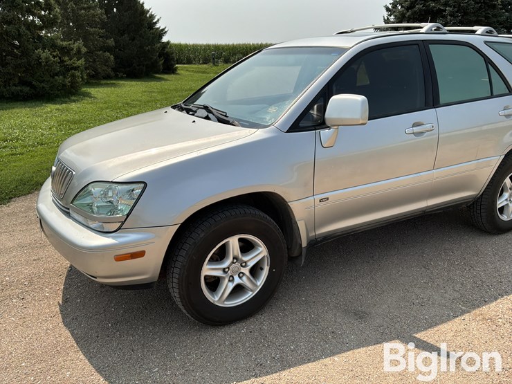 2001-lexus-rx300-image-9