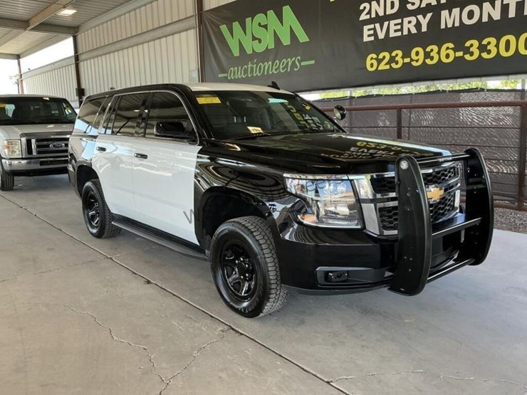 2019-chevrolet-tahoe-image-2