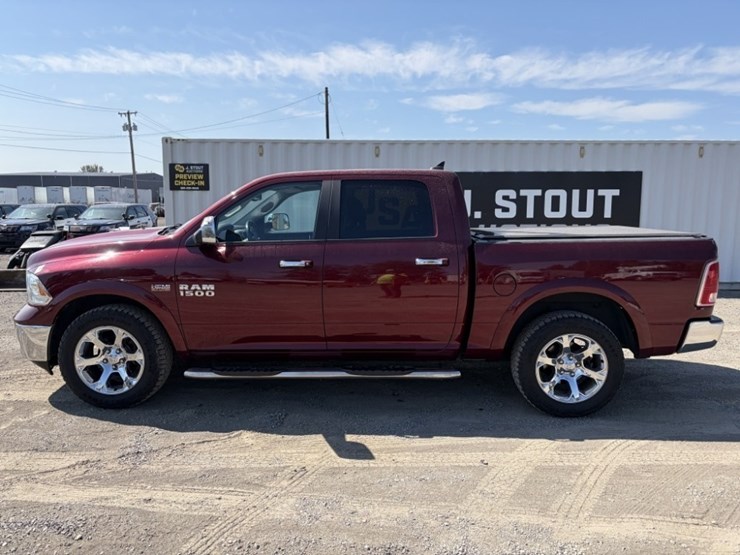 2017-ram-1500-laramie-image-7