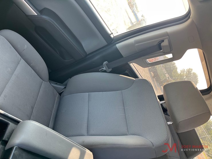 2018-chevrolet-2500-image-17