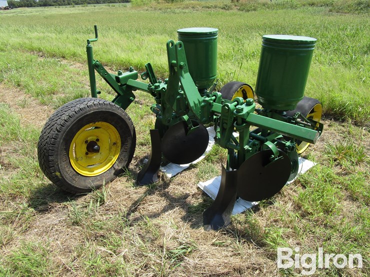 john-deere-71-image-1