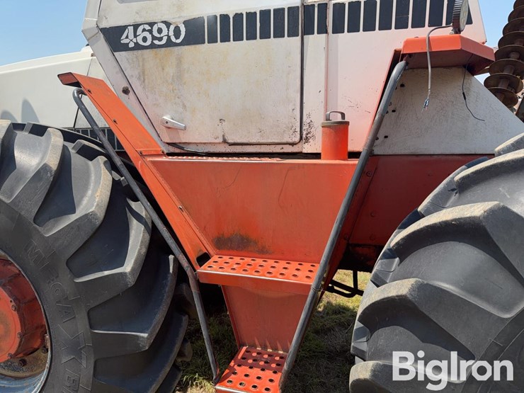 1980-case-4690-4wd-tractor-image-17