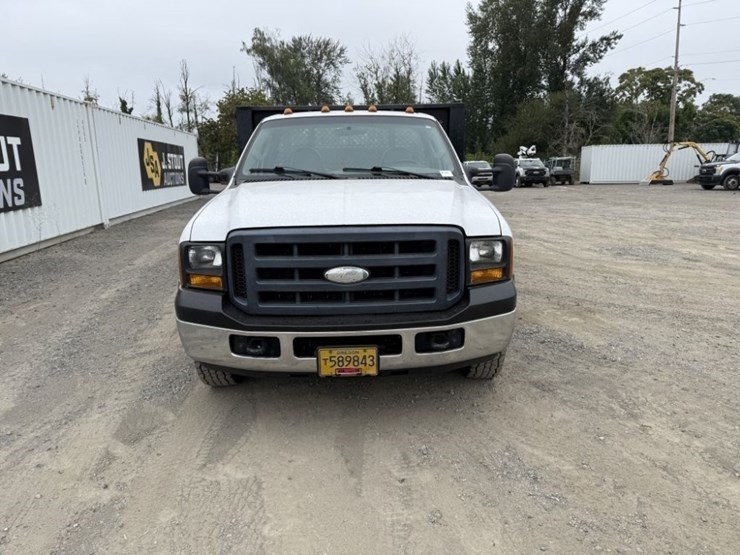 2006-ford-f350-xl-image-8