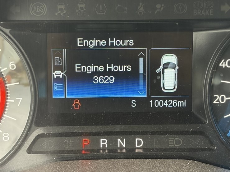 2018-ford-explorer-image-27