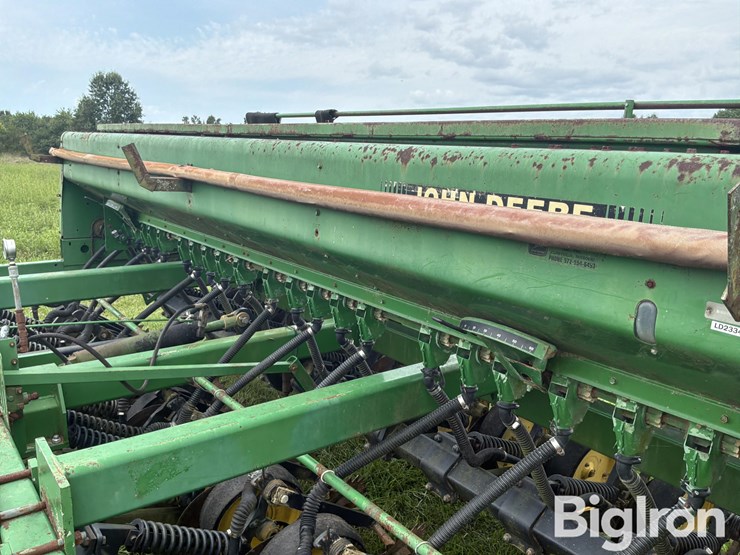 john-deere-750-image-10