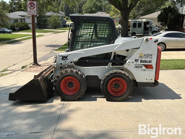 2017-bobcat-s550-image-8