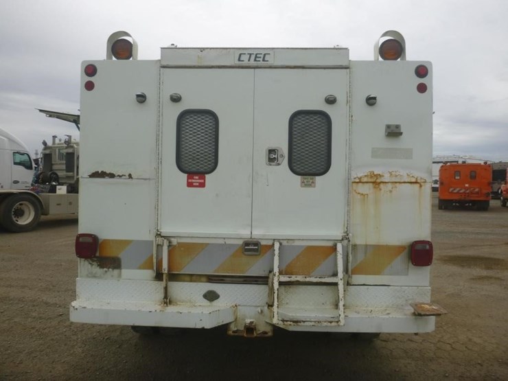 2005-ford-f450-image-6