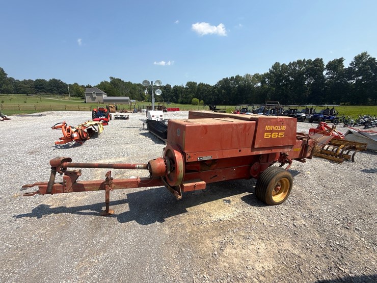 new-holland-565-image-2