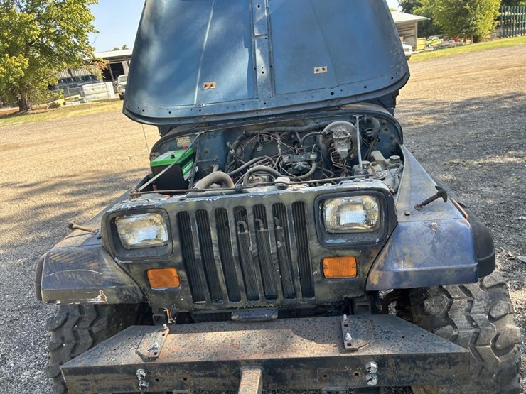 #13-•-1987-amc-jeep-2-door-image-13