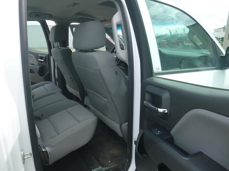 2019-chevrolet-1500-image-8