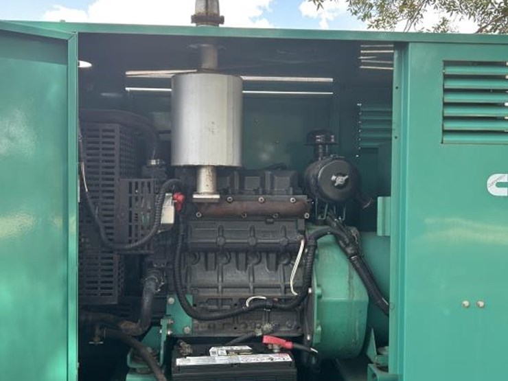 #203-•-cummings-power-diesel-generator-25kw-image-11