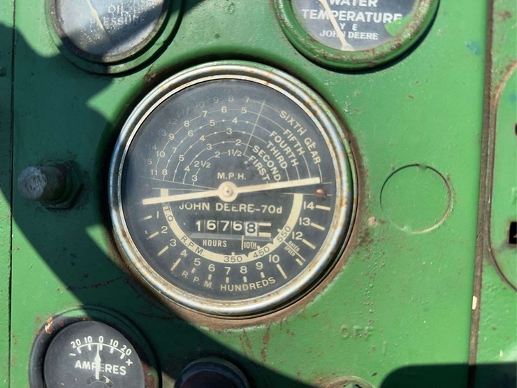 john-deere-70-image-27
