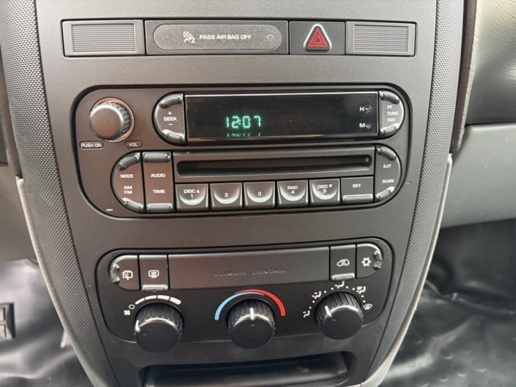 2007-dodge-grand-caravan-image-25