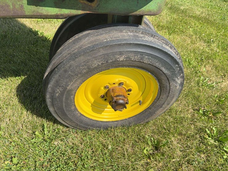 john-deere-730-image-15