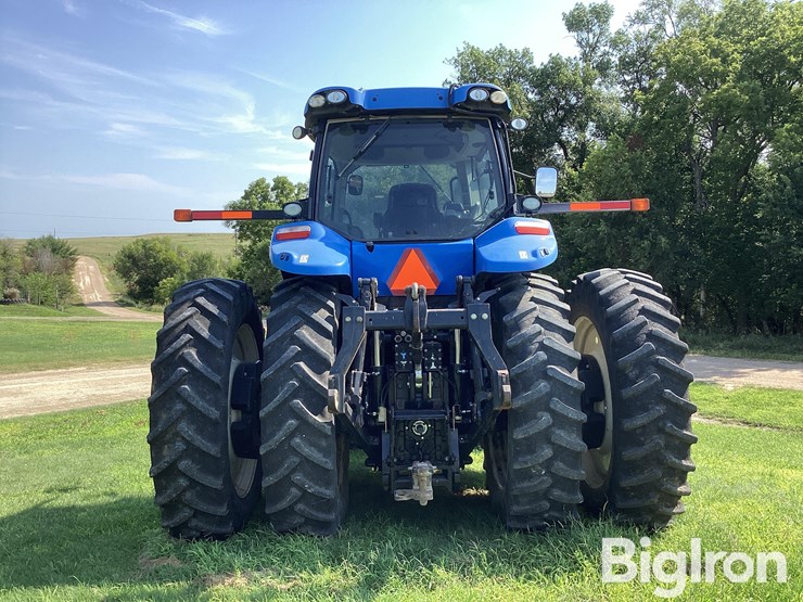 2013-new-holland-t8.360-image-6