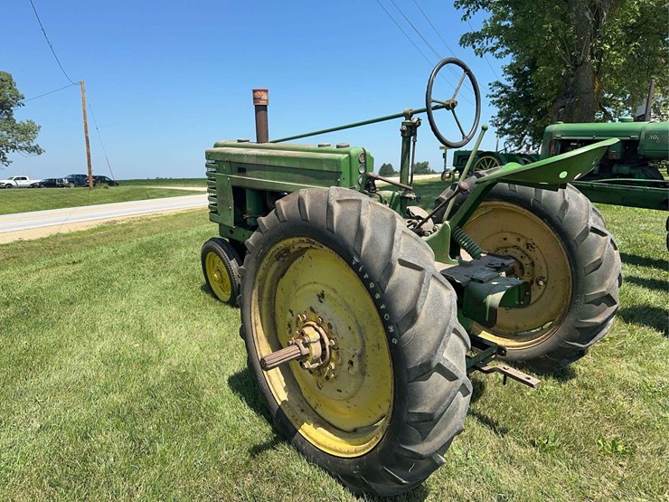 john-deere-h-image-3