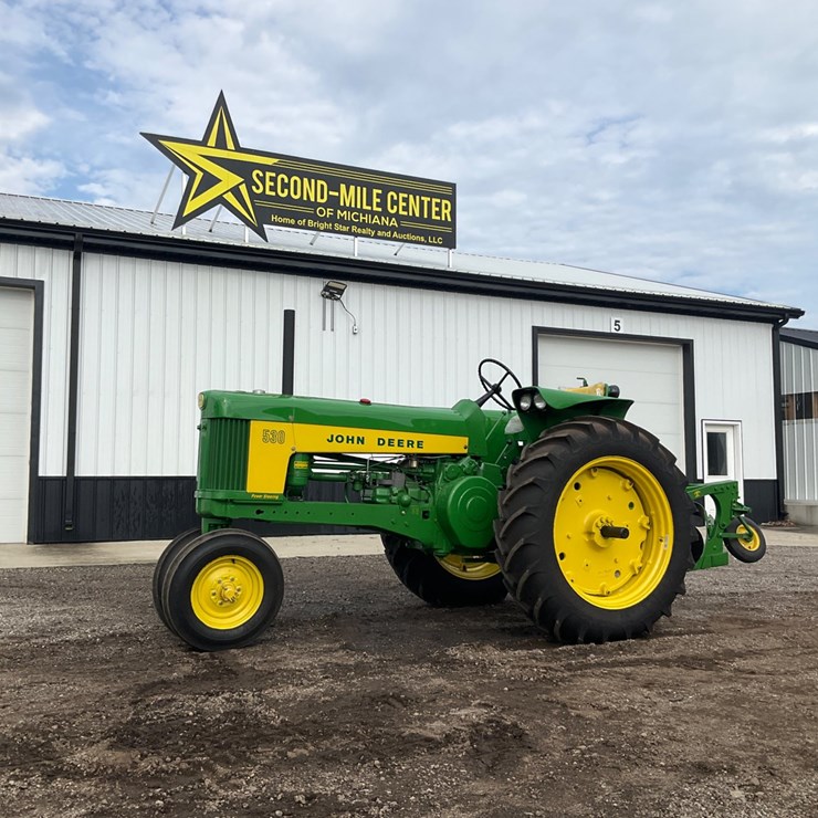 JOHN DEERE 530