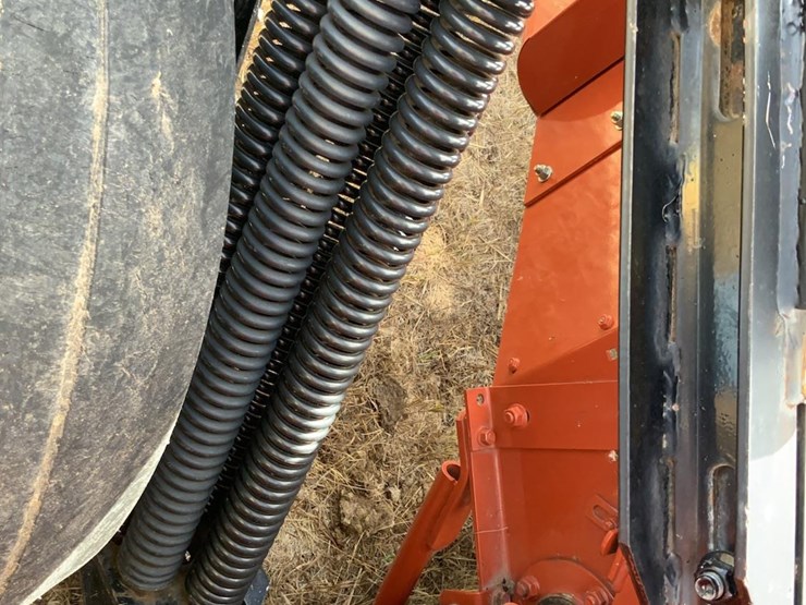 hesston-1270-image-20