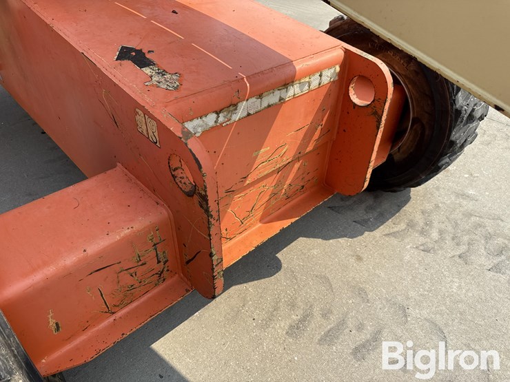 2004-jlg-600s-image-12