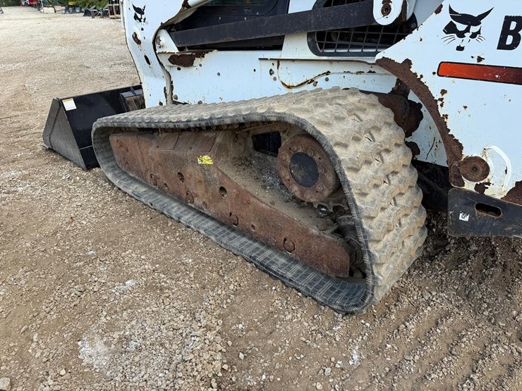 bobcat-t870-image-16