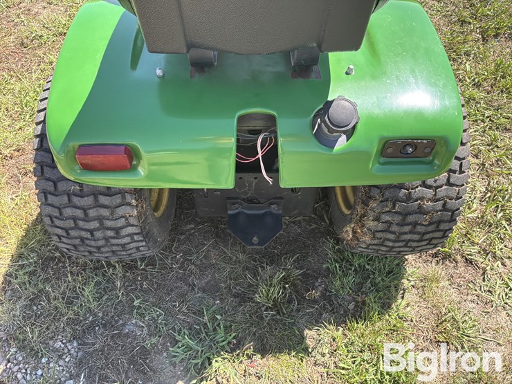 john-deere-317-image-15