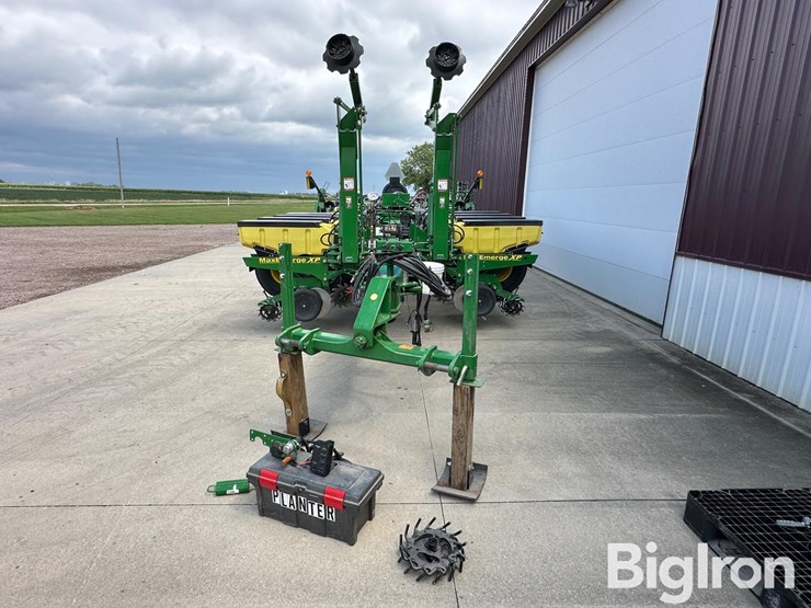 2009-john-deere-1770nt-image-2