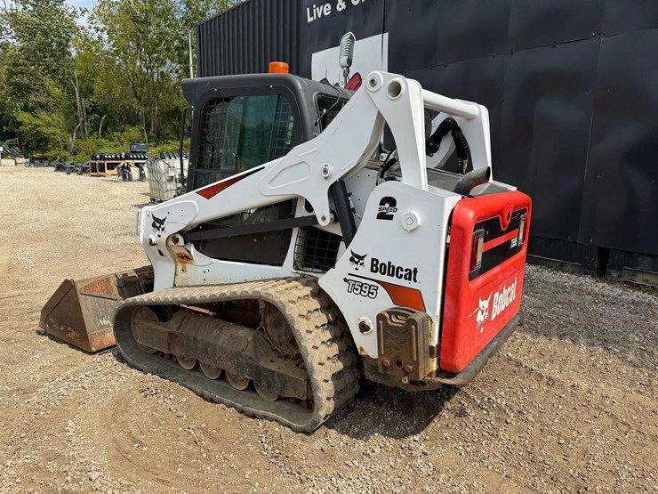 2020-bobcat-t595-image-2