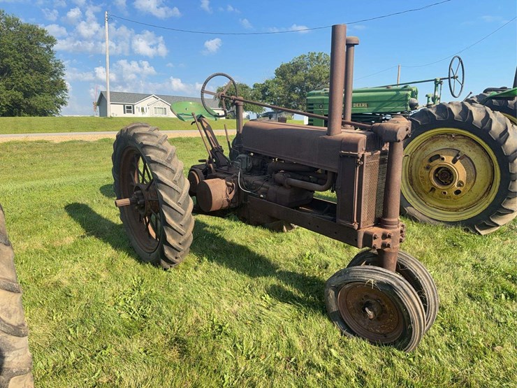 john-deere-b-image-7