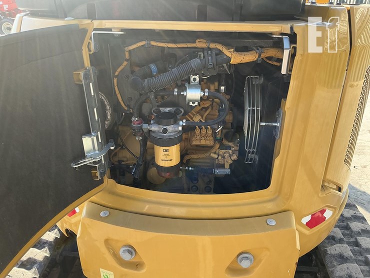 2022-caterpillar-302.7cr-image-13