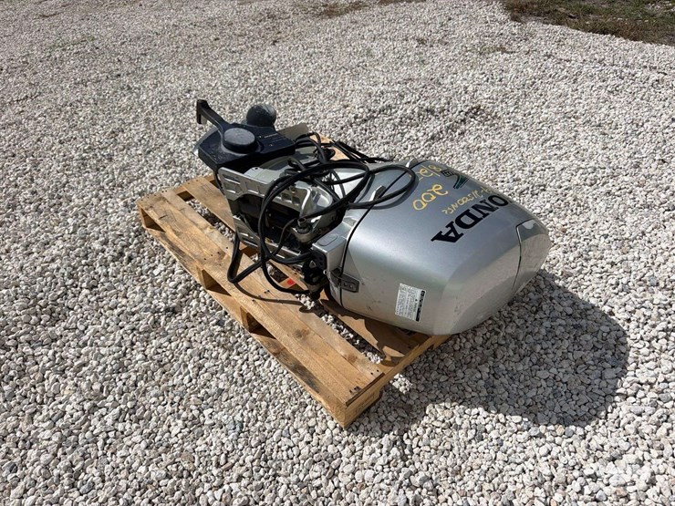 honda-50hp-outboard-boat-motor-image-2