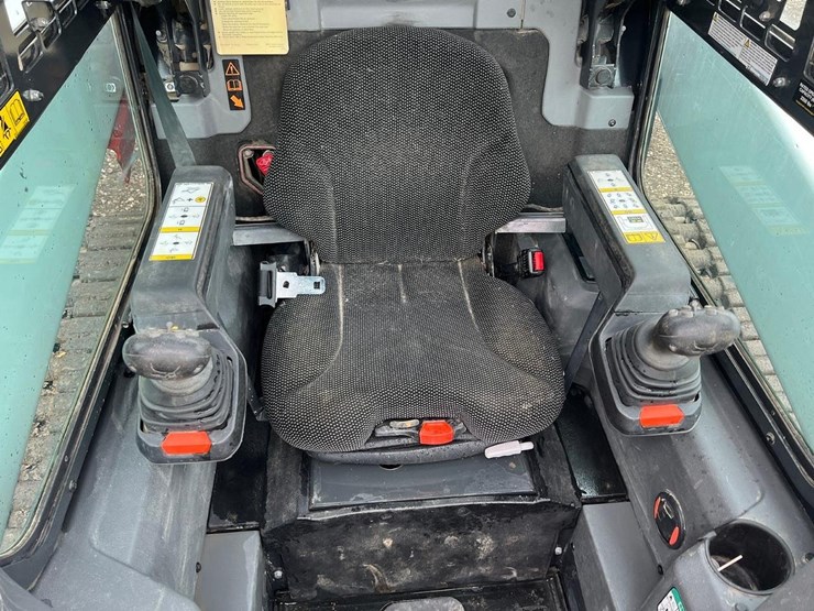 2024-bobcat-t66-image-17