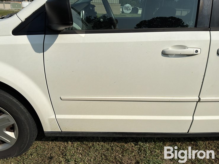2009-dodge-grand-caravan-se-image-12