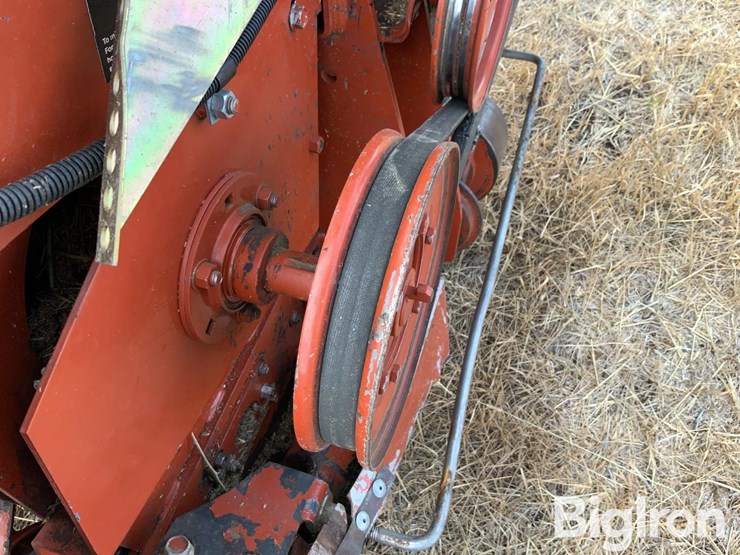 hesston-8250-image-17
